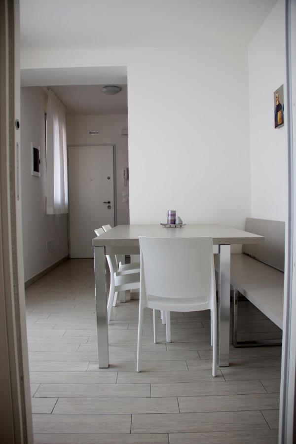 Residence La Perla Caorle Buitenkant foto