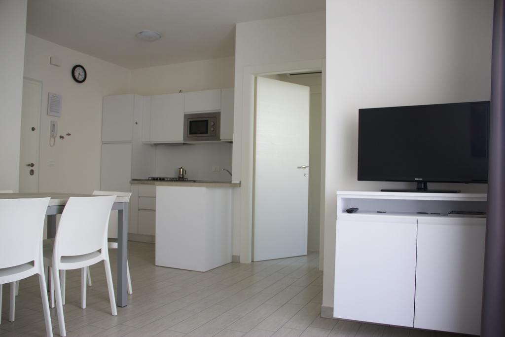 Residence La Perla Caorle Buitenkant foto