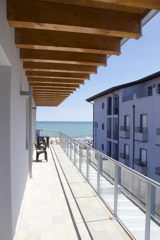 Residence La Perla Caorle Buitenkant foto